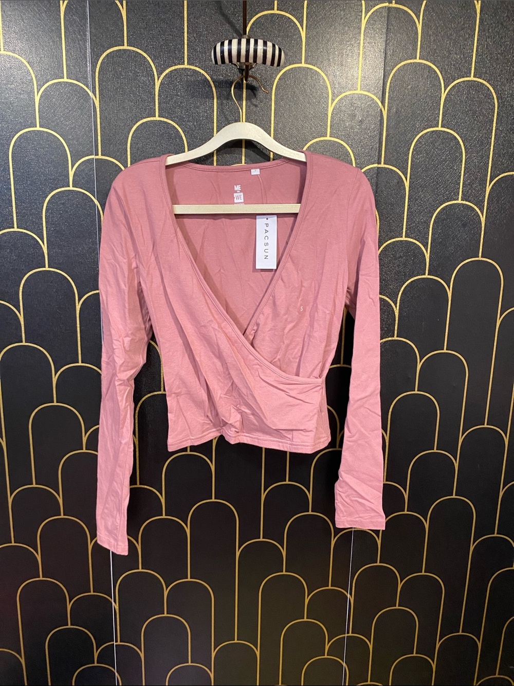 New pac sun top size small
